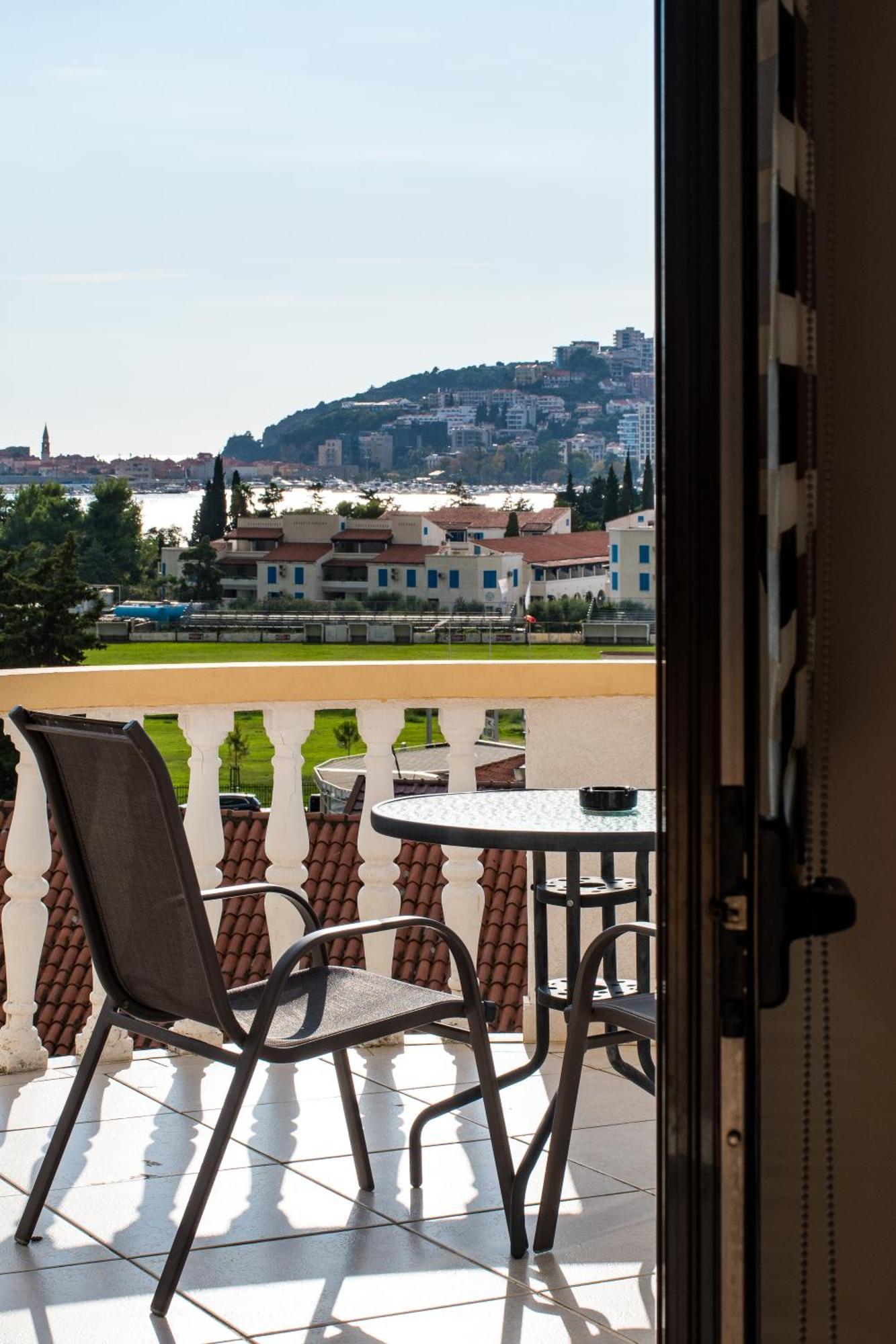 Villa Vojnic Budva Bagian luar foto