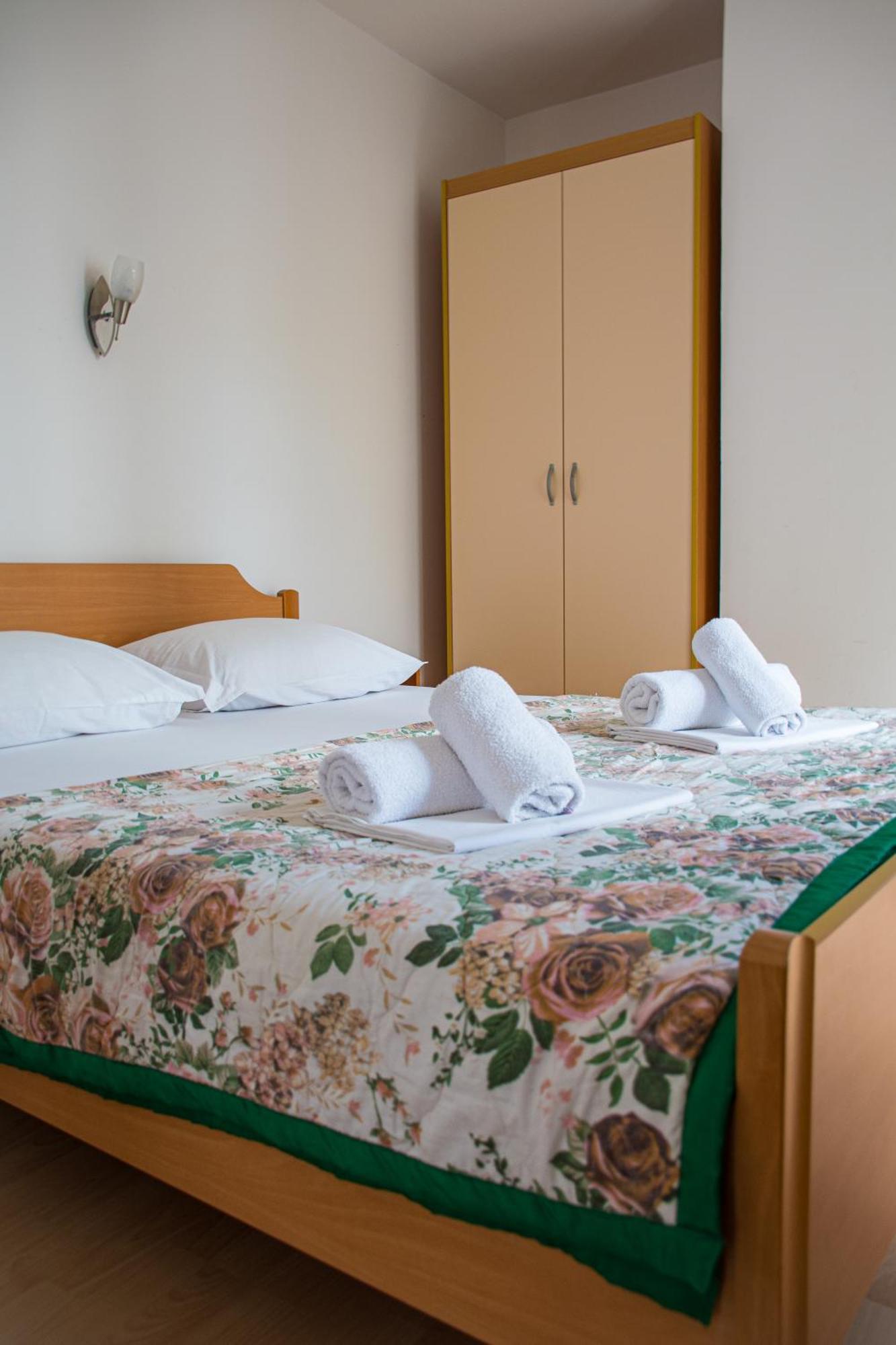 Villa Vojnic Budva Bagian luar foto
