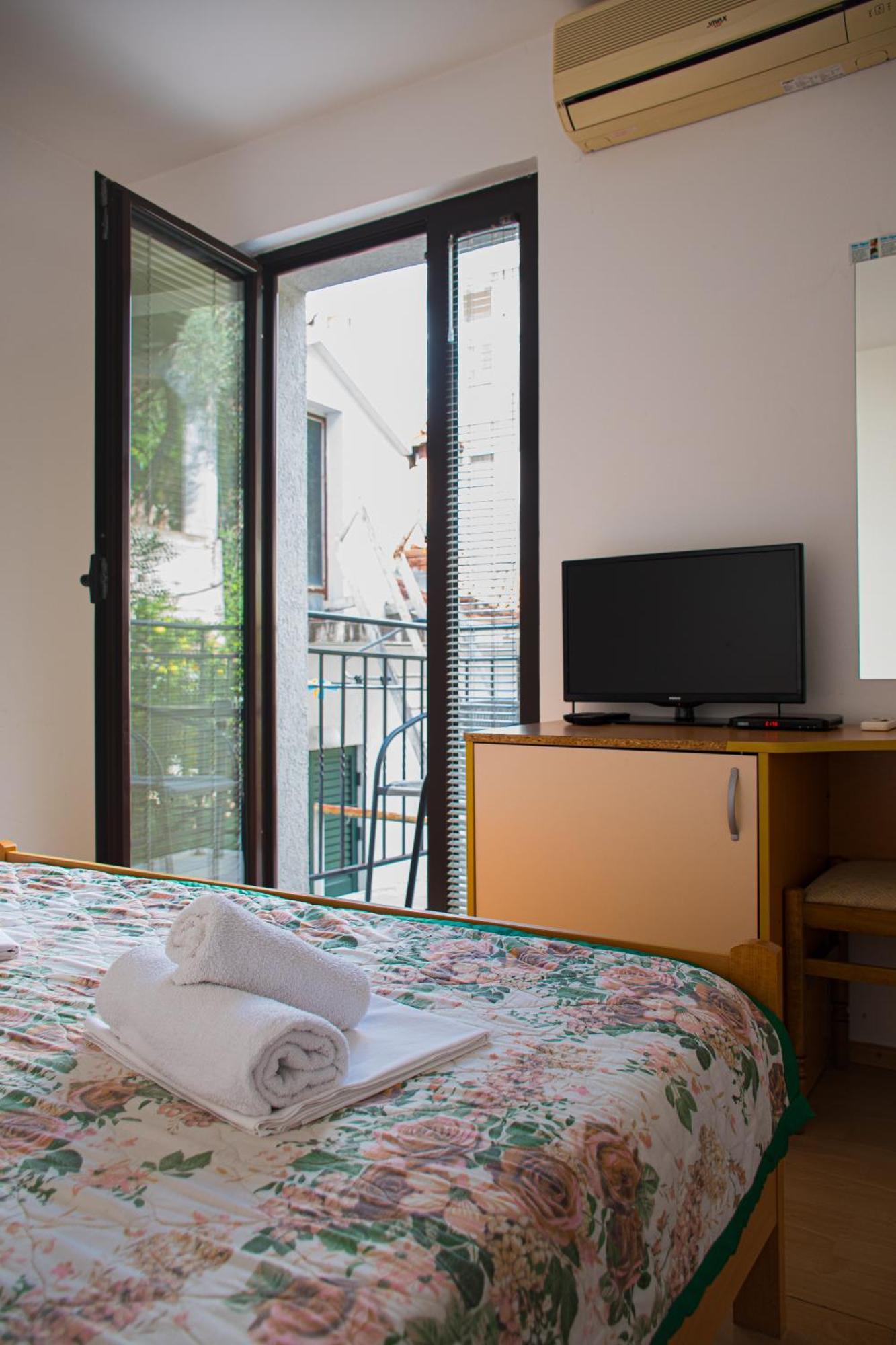 Villa Vojnic Budva Bagian luar foto