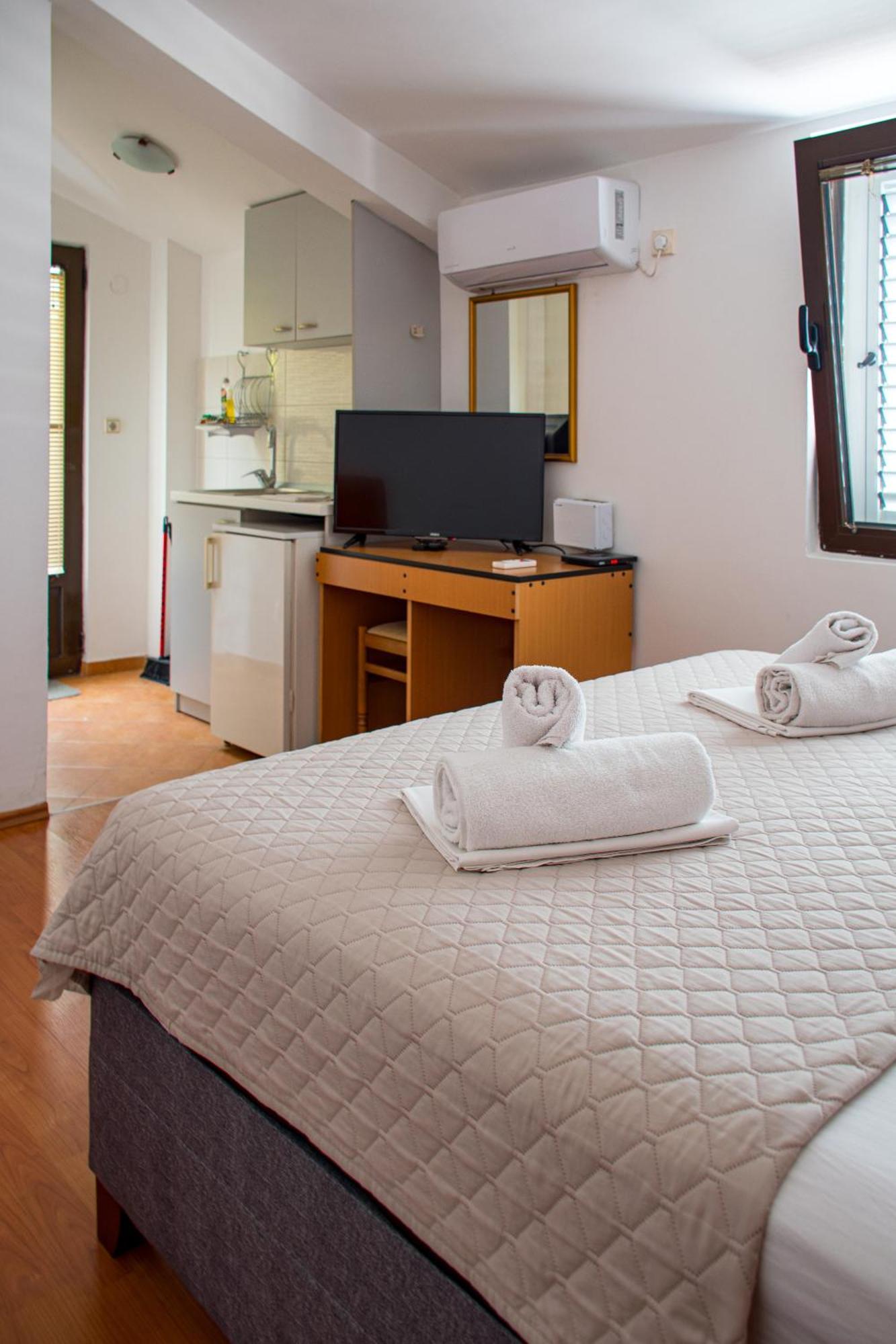 Villa Vojnic Budva Bagian luar foto